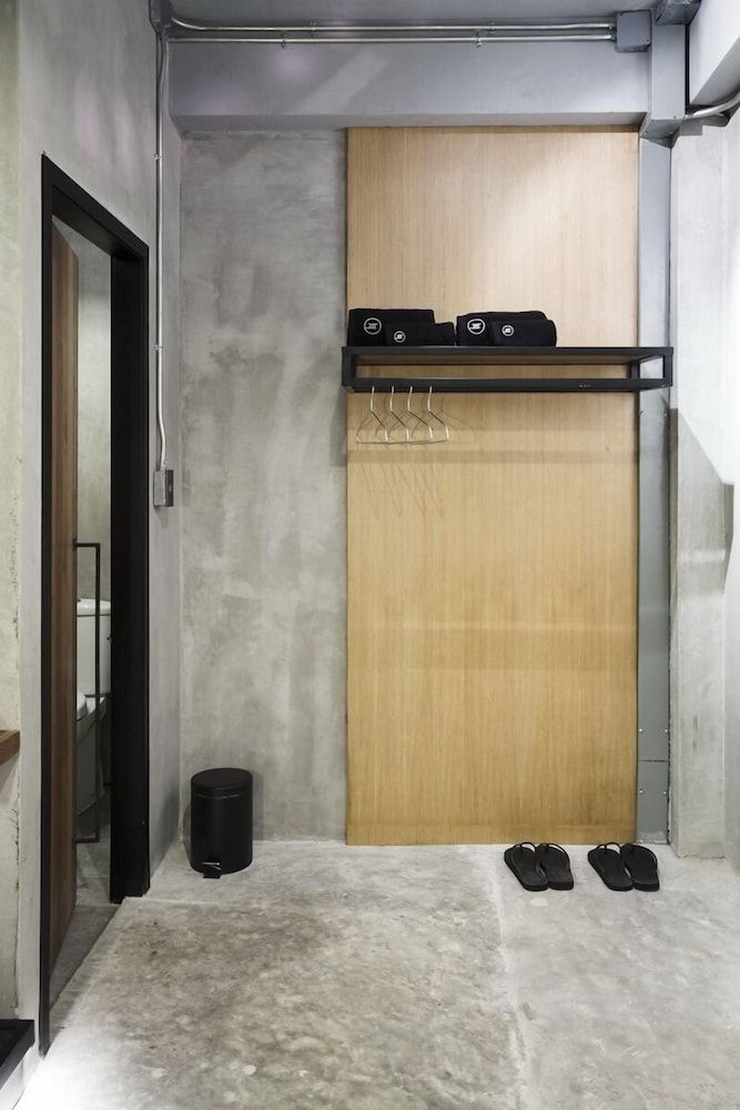 Bed Station Hostel Double Room, Private Bathroom 4