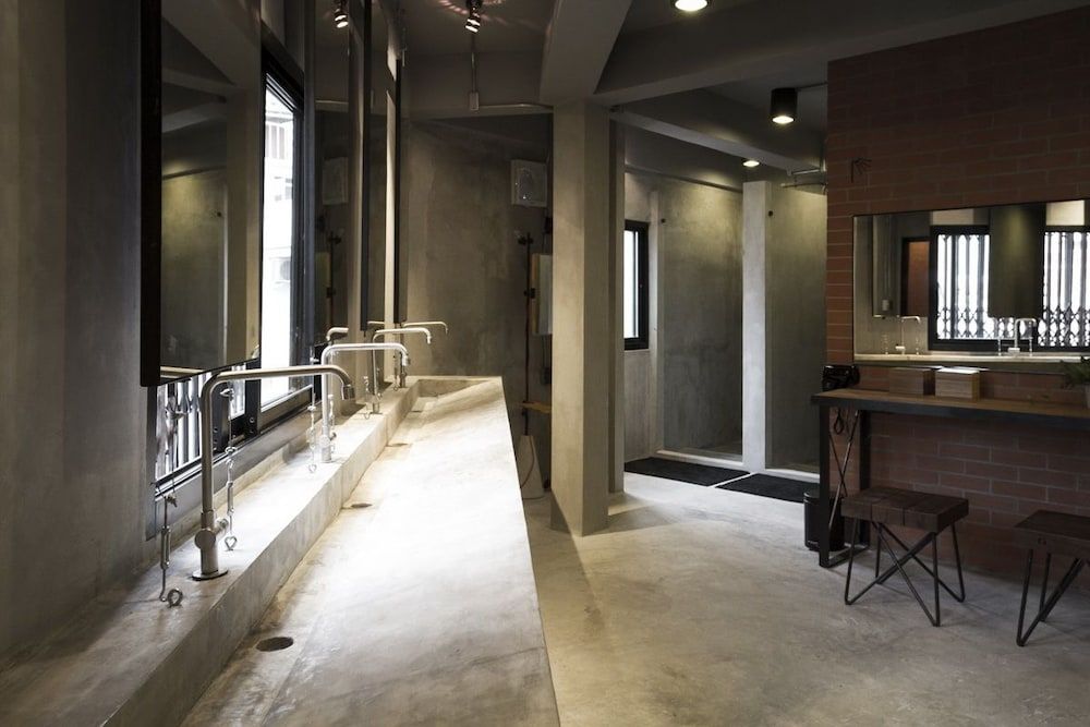 Bed Station Hostel Shared Dormitory, Women only (6 Bed) 10