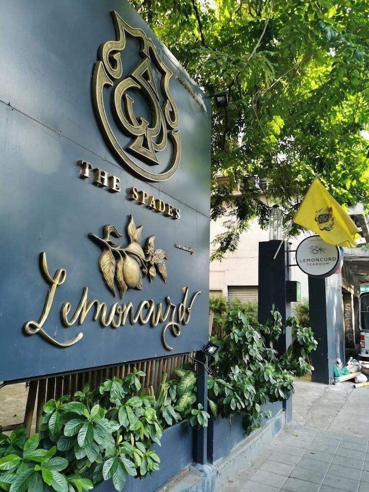 undefined Collection O The Spades Hostel 2