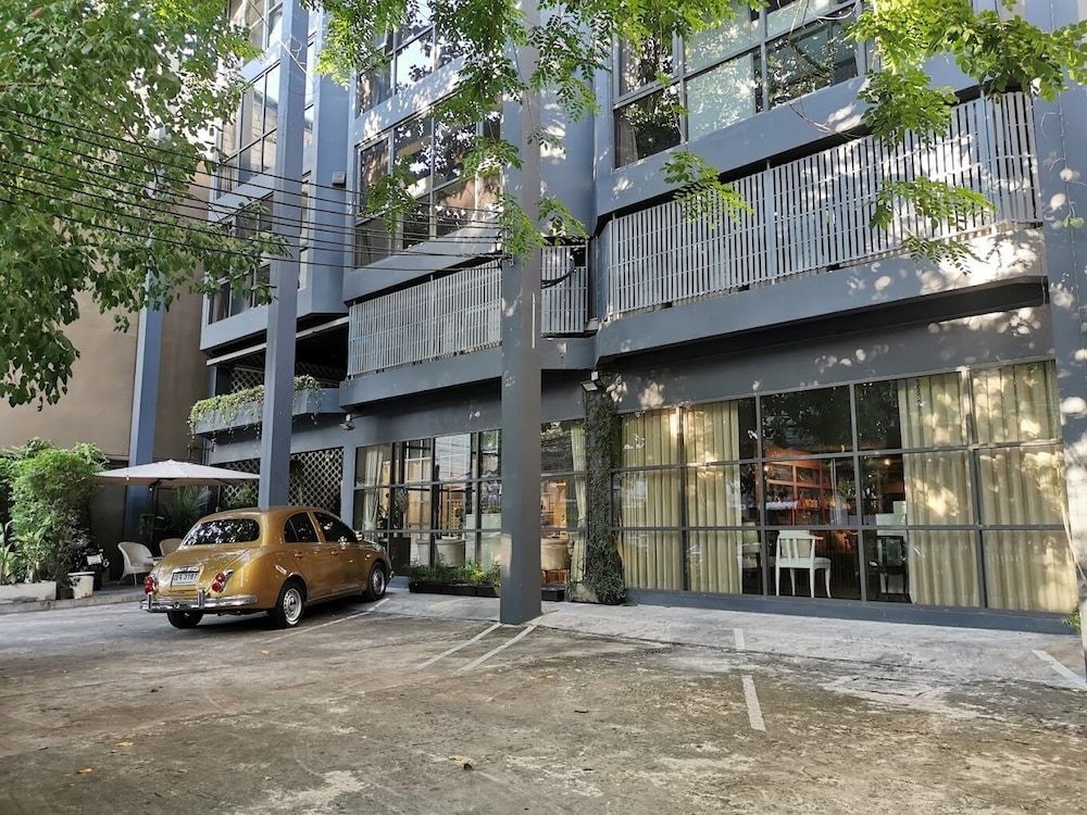 undefined Collection O The Spades Hostel 3