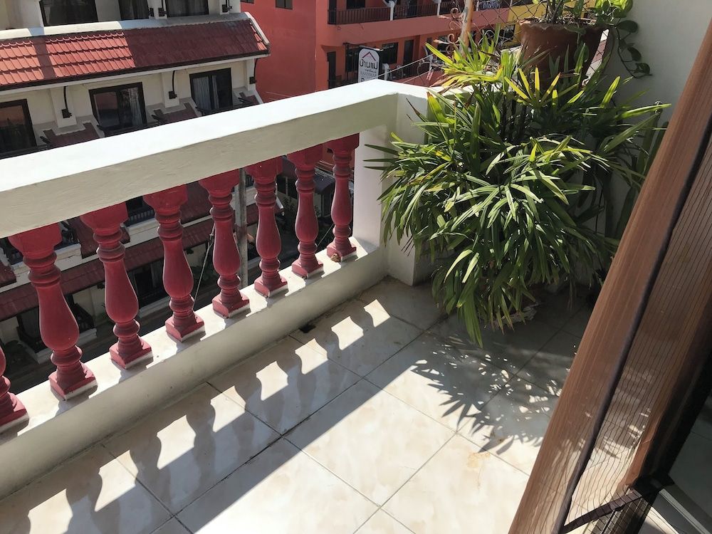 undefined SV. HOUSE 9