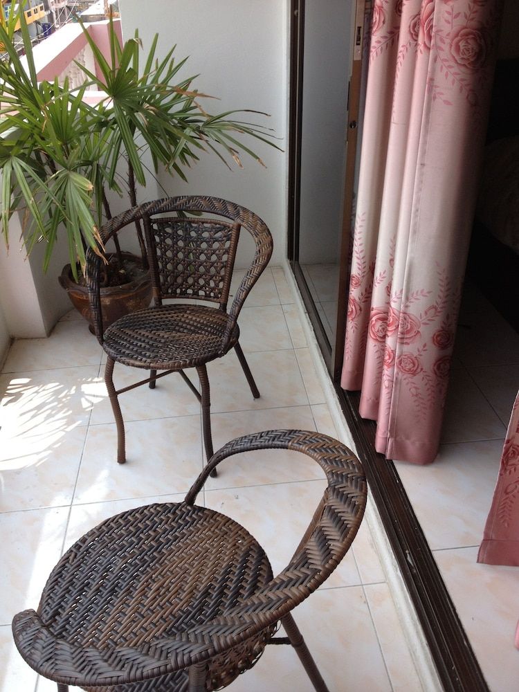 undefined SV. HOUSE 10