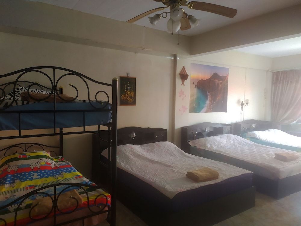 undefined SV. HOUSE 7