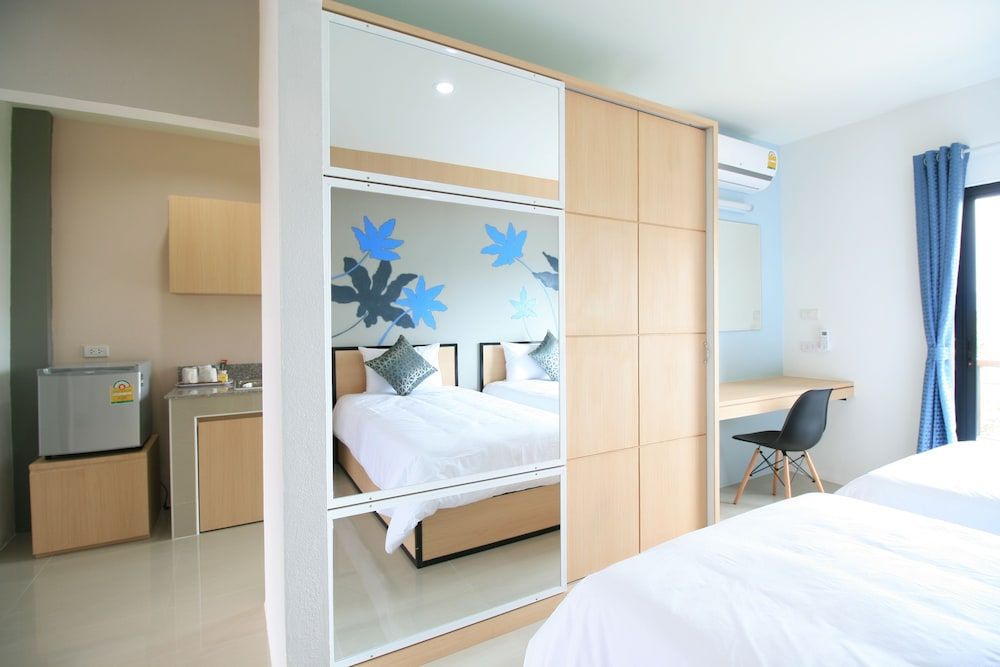 Deluxe Room, 2 Twin Beds, Balcony