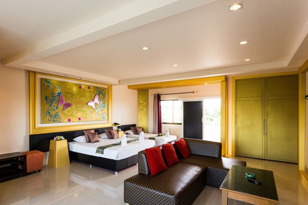 Marble Garden View Pattaya Deluxe Room 17