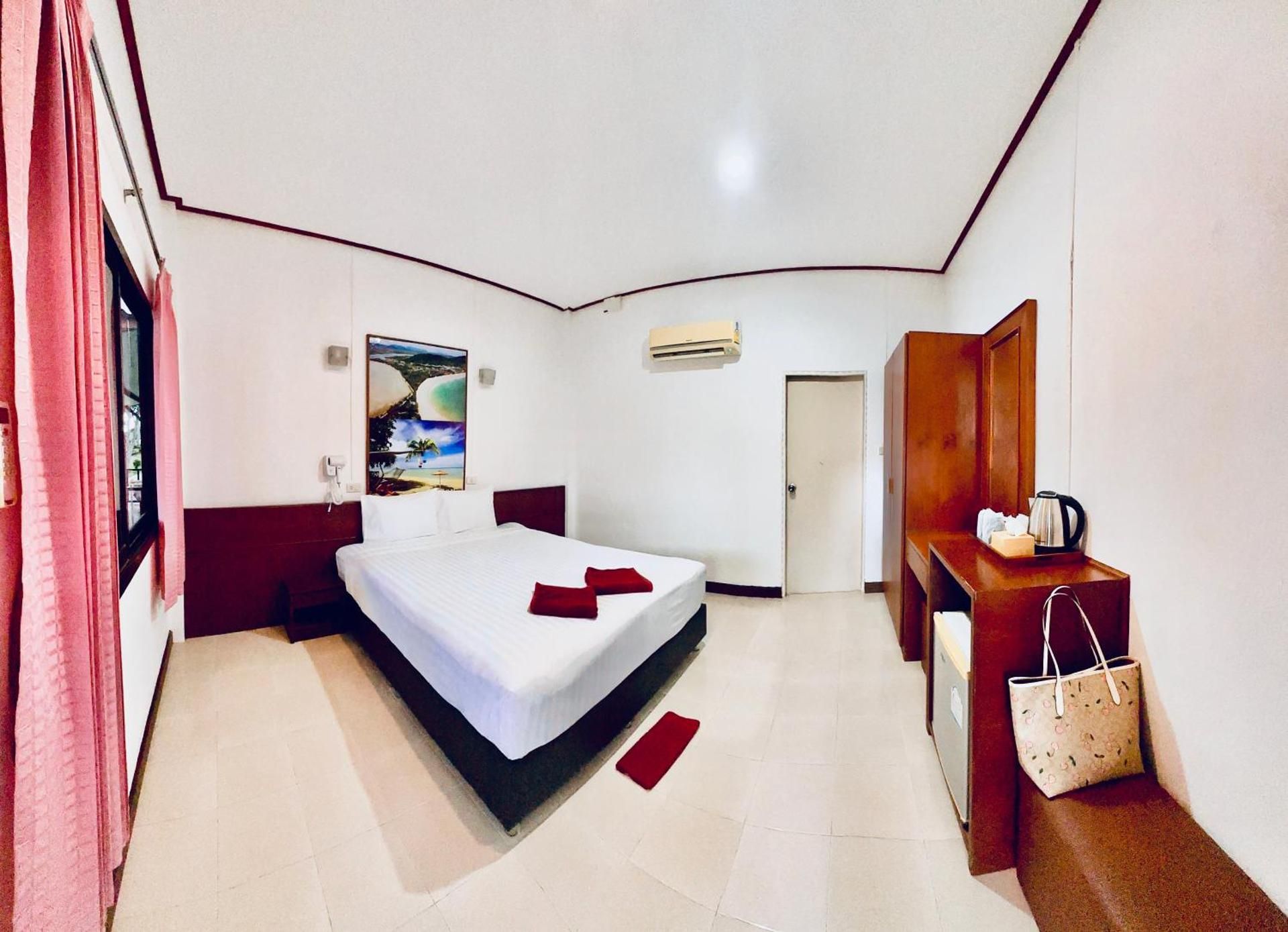 Large Double Room
