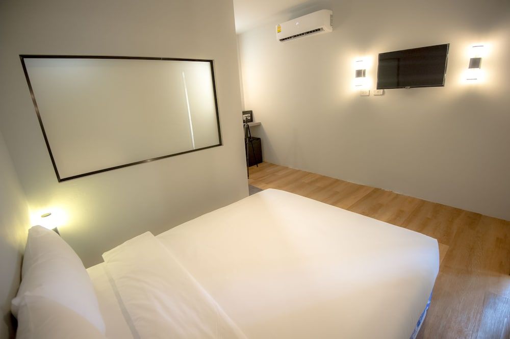 undefined Glur Central Pratunam 10