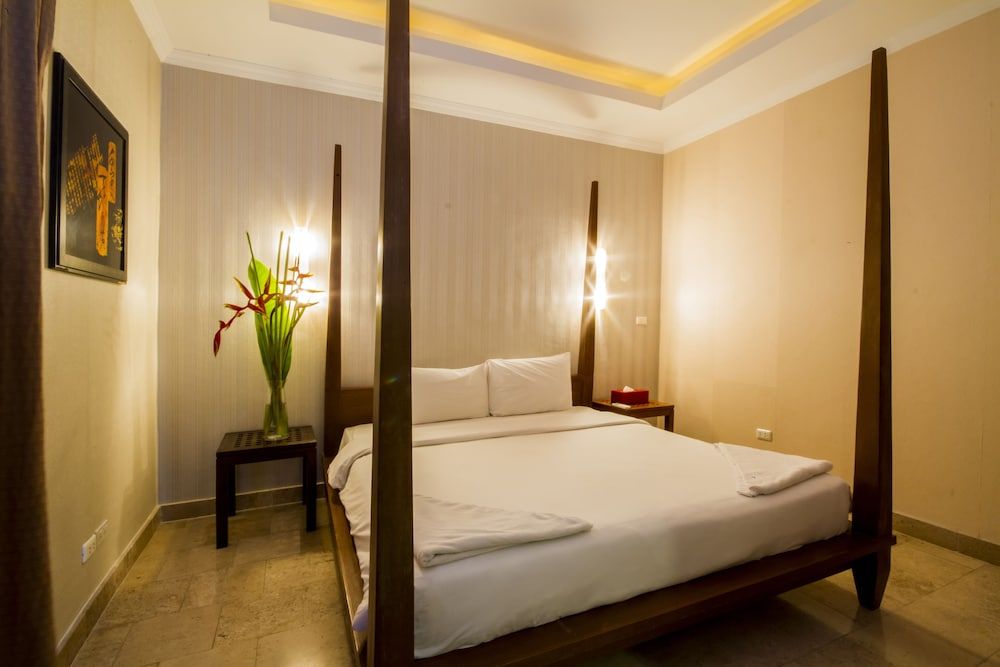 Pratamnak villa 10 Bedroom Villa 8