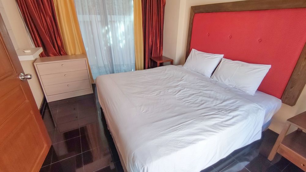 Pratamnak villa 10 Bedroom Villa 12