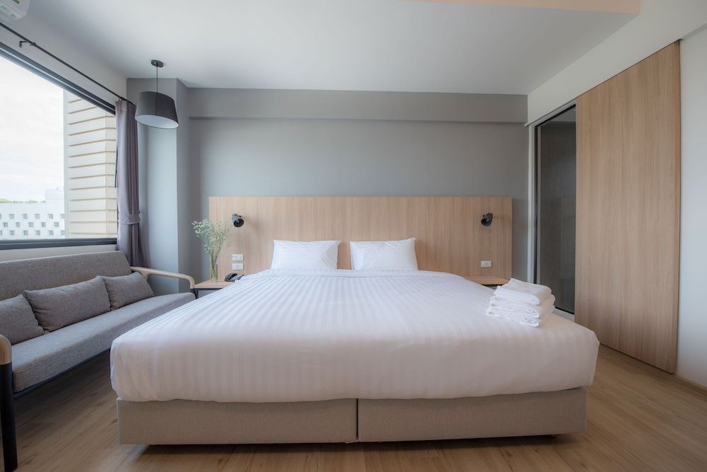 Mii Hotel Srinakarin Standard Room (Building A) 2