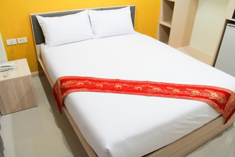 undefined La Porte Bangkok Hotel