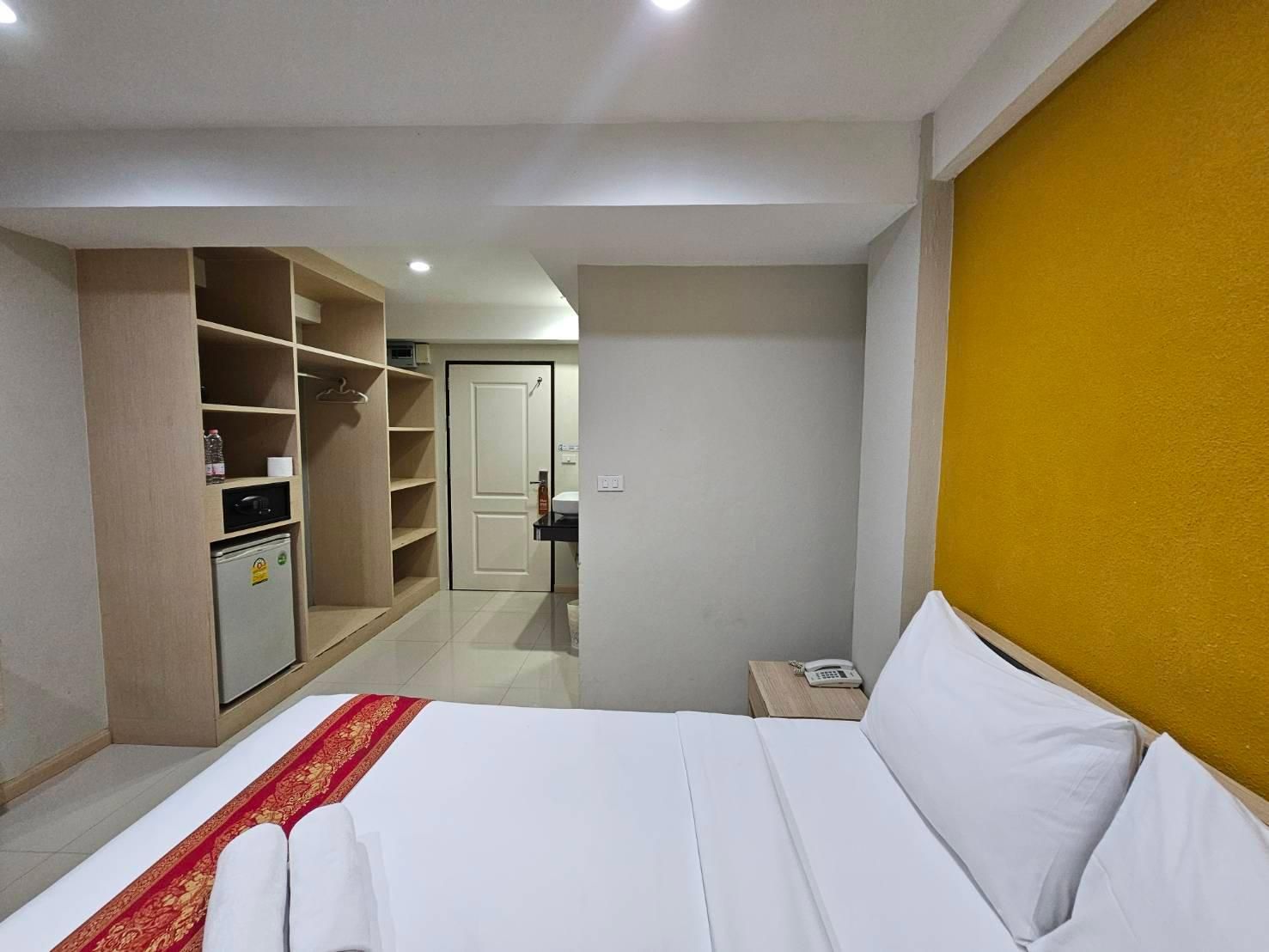 undefined La Porte Bangkok Hotel 4