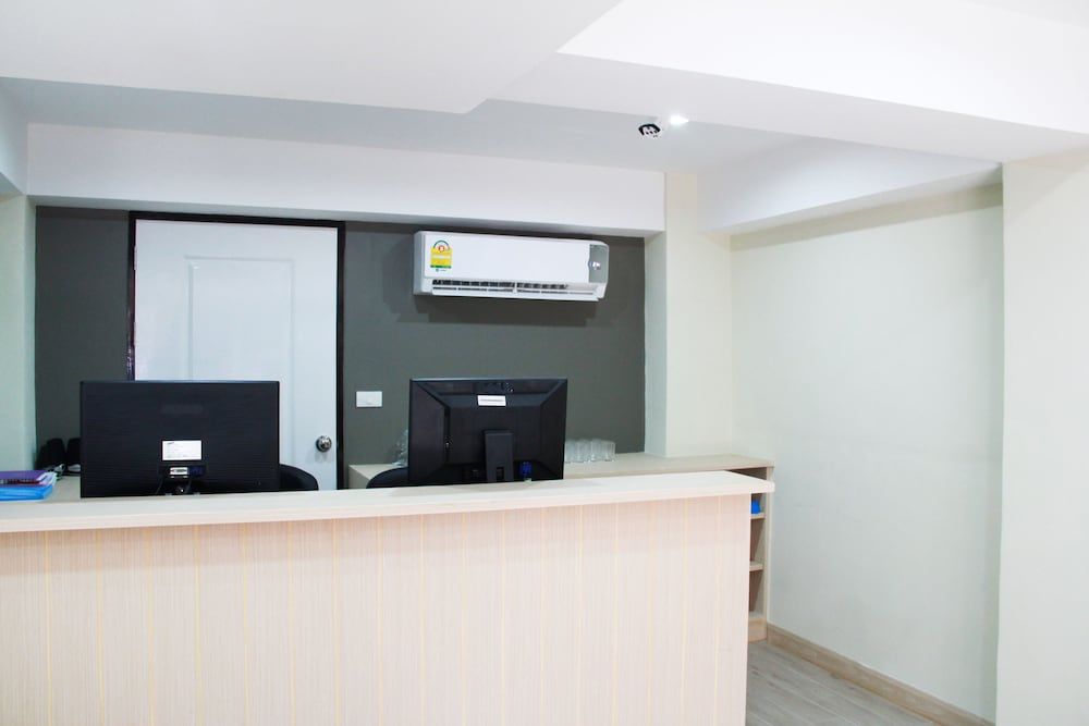 undefined La Porte Bangkok Hotel 7