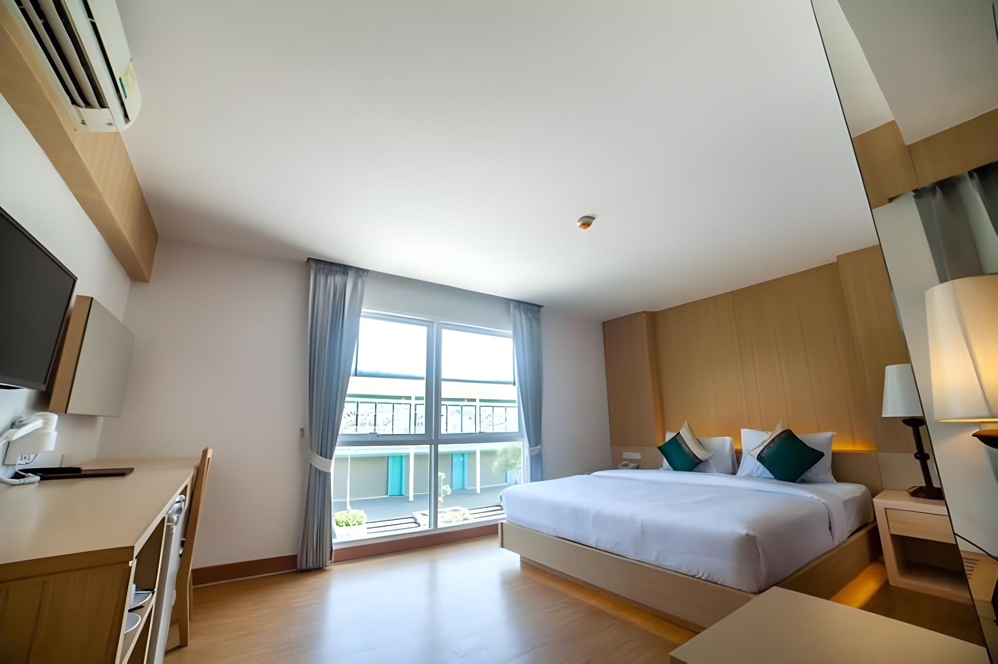 undefined Phi Phi Harbour View Hotel 8