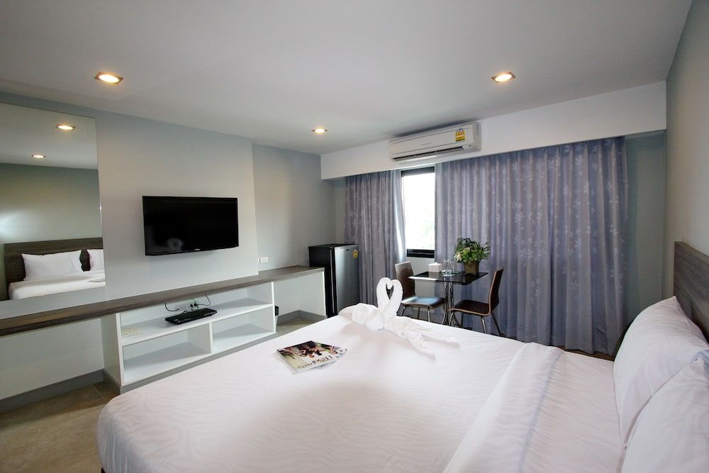 14 Residence Deluxe Room 5