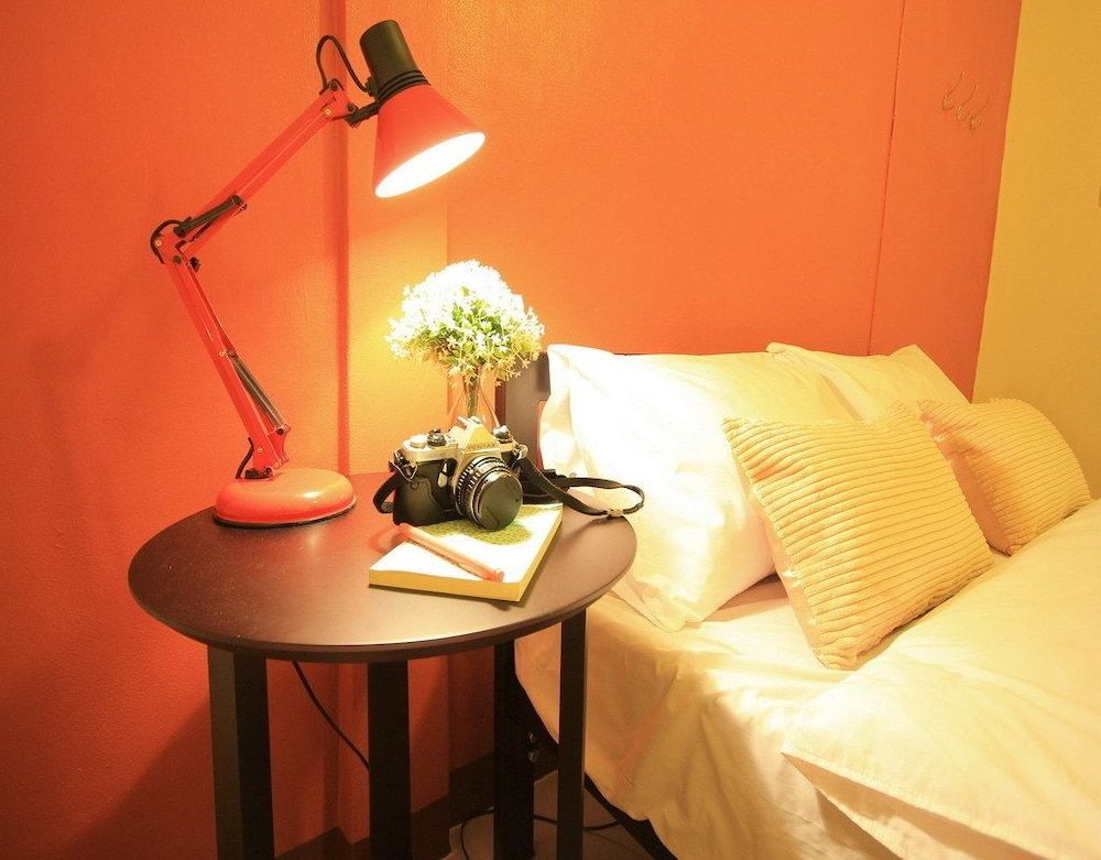 Chan Cha La 99 Hostel Ensuite Double with Private Bathroom 13