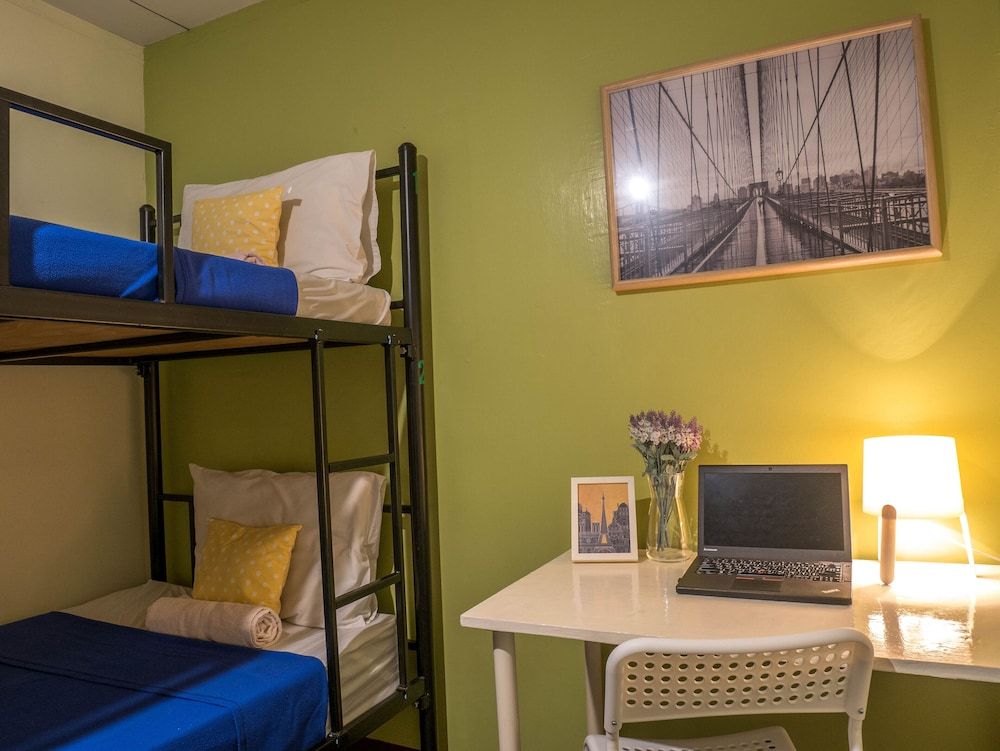 Chan Cha La 99 Hostel Basic Twin Room with Private External Bathroom 9