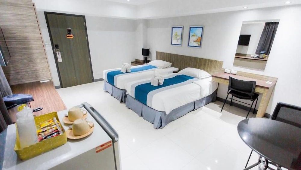 undefined Pho Place 10