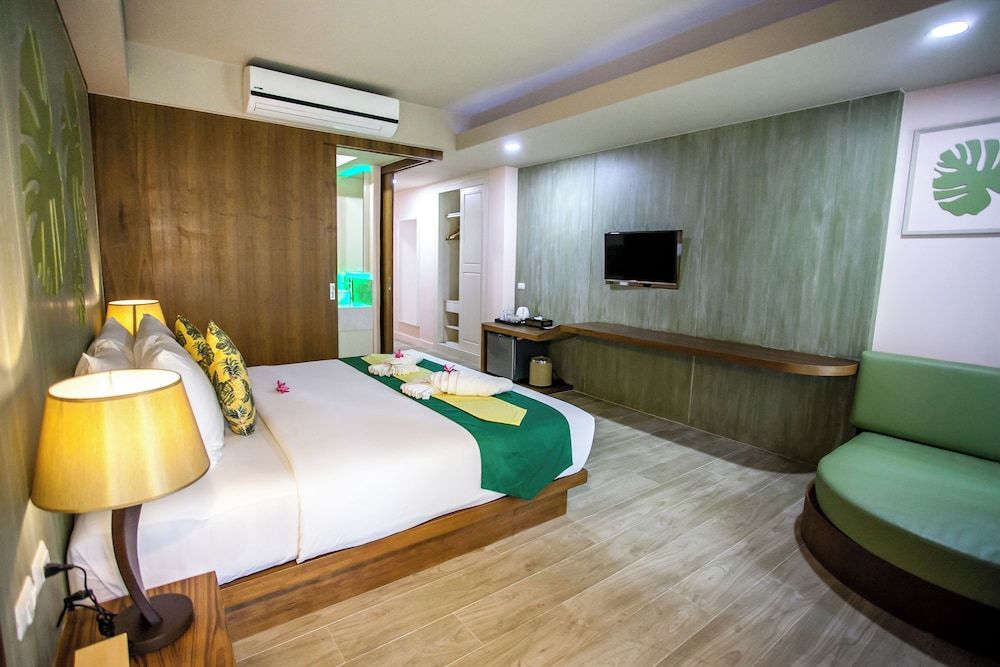 HULA HULA RESORT l truly tropical and fun wellness Signature Spa Villa 2