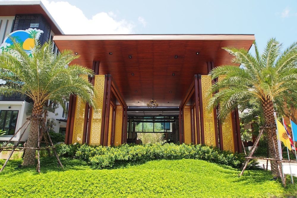 undefined HULA HULA RESORT l truly tropical and fun wellness 3