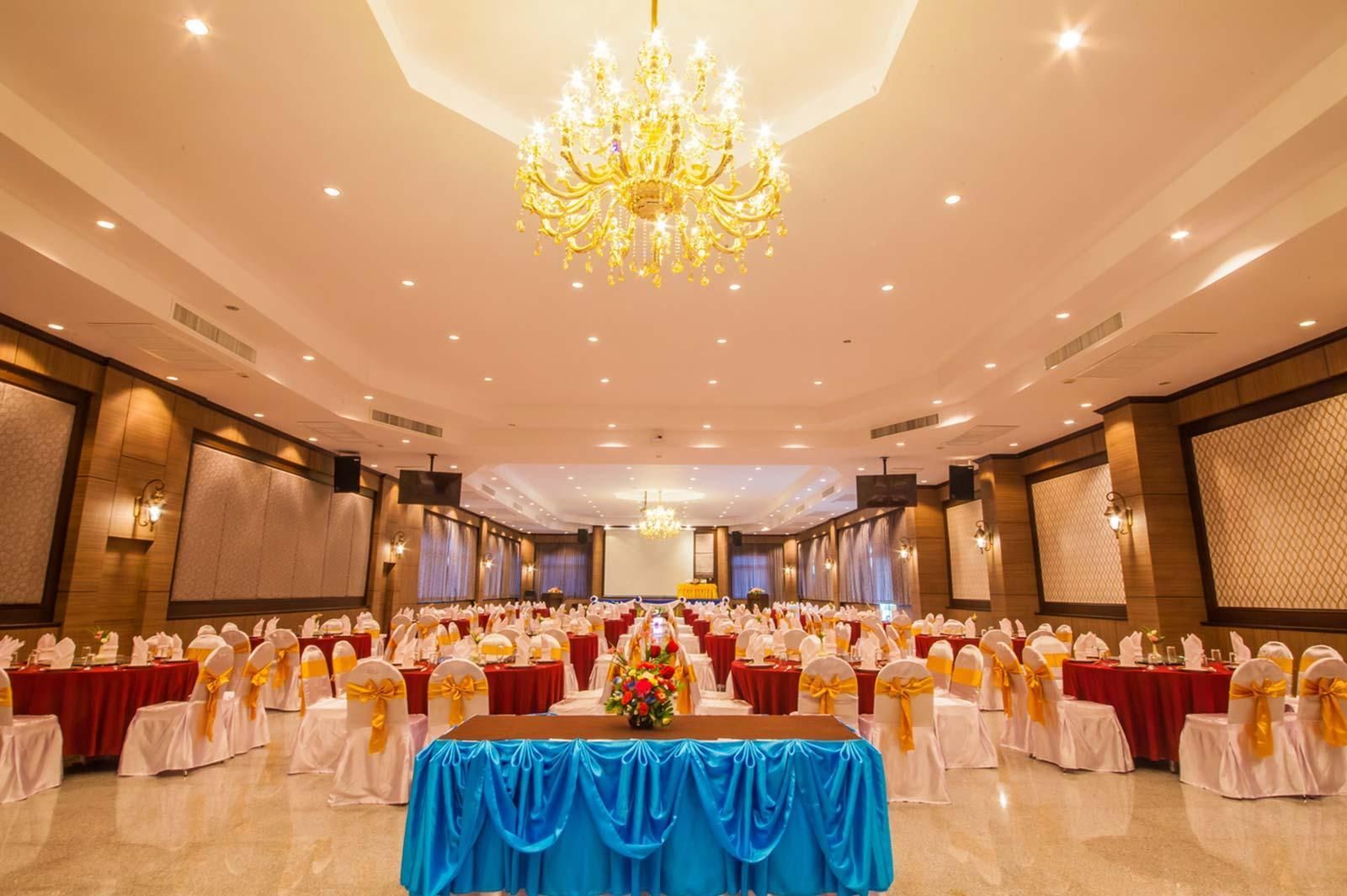 banquet hall