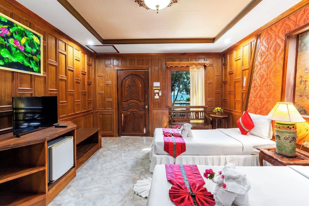 undefined Coconut Beach Resort 4