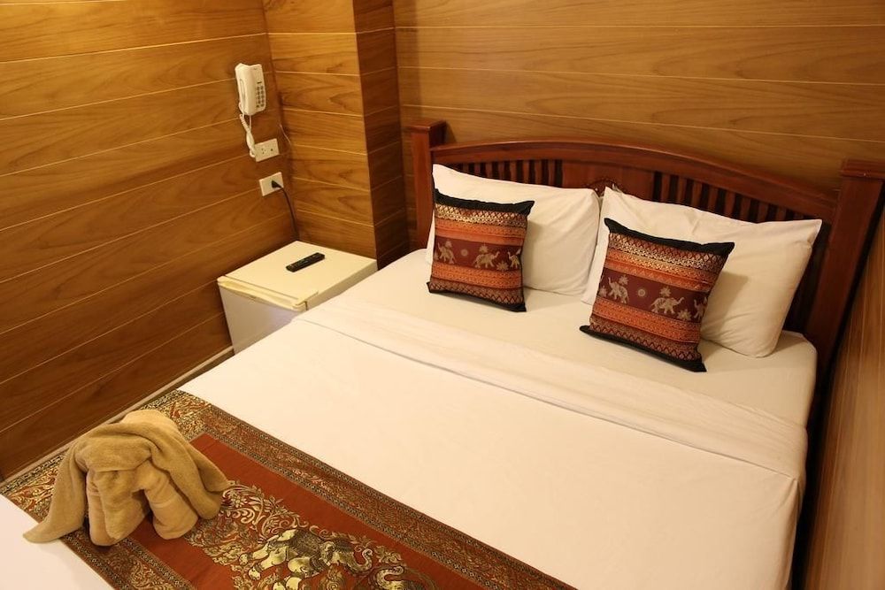 Tanee Place Budget double room