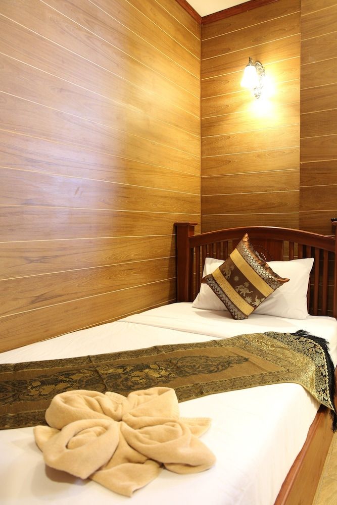 undefined Tanee Place 8