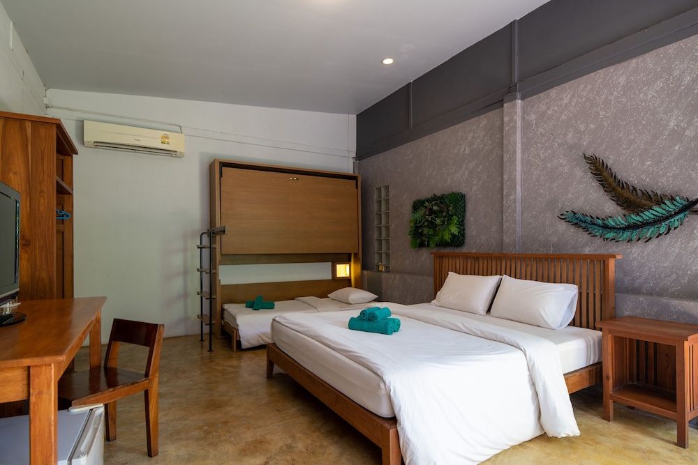 The Stage Koh Chang Stage 1 King 1 Single 2