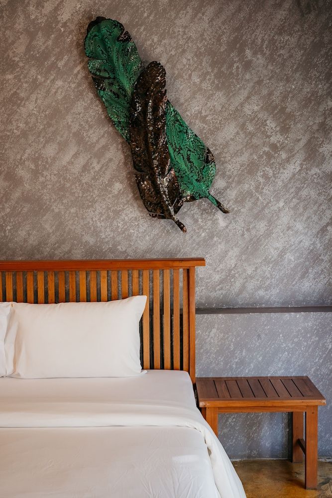 The Stage Koh Chang Stage 1 King 1 Single