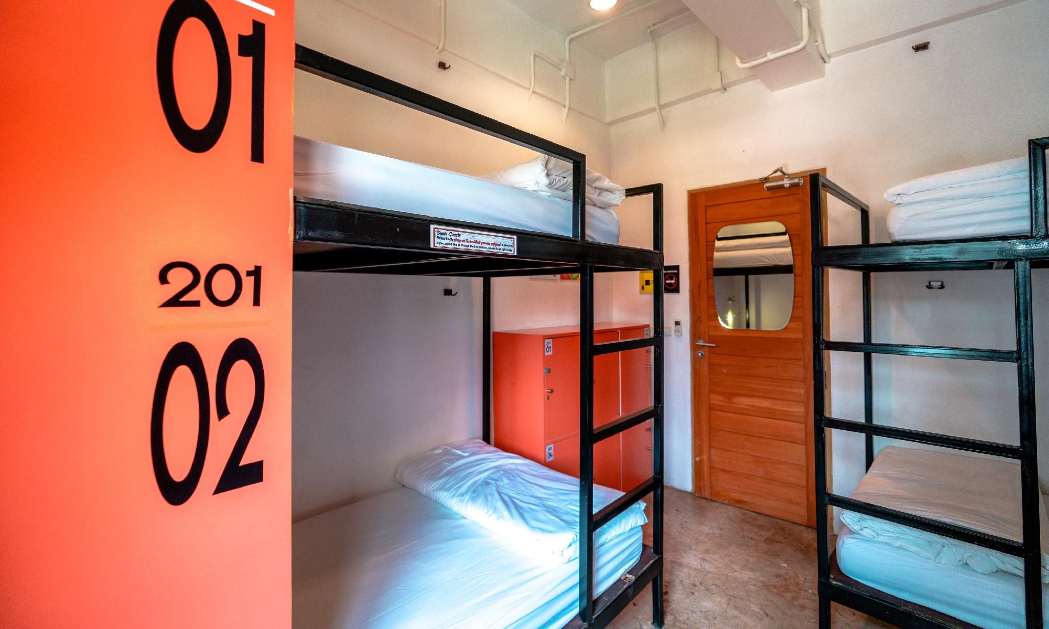 Bed in 6 Bed Mixed Dormitory
