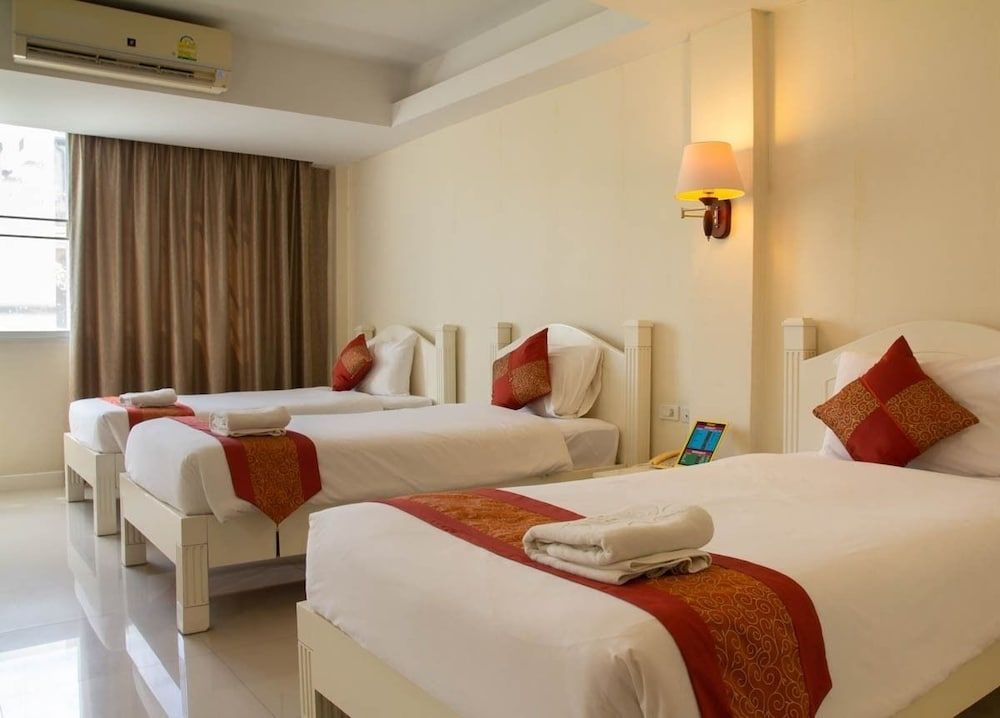 Sun Smile Resort Pattaya Triple Room 6