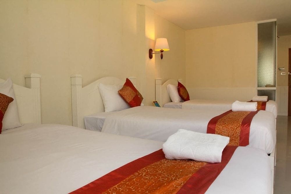 Sun Smile Resort Pattaya Triple Room 4