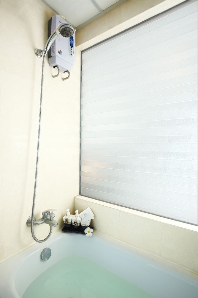 Diamond Residence Ratchada Hotel Deluxe Room 6