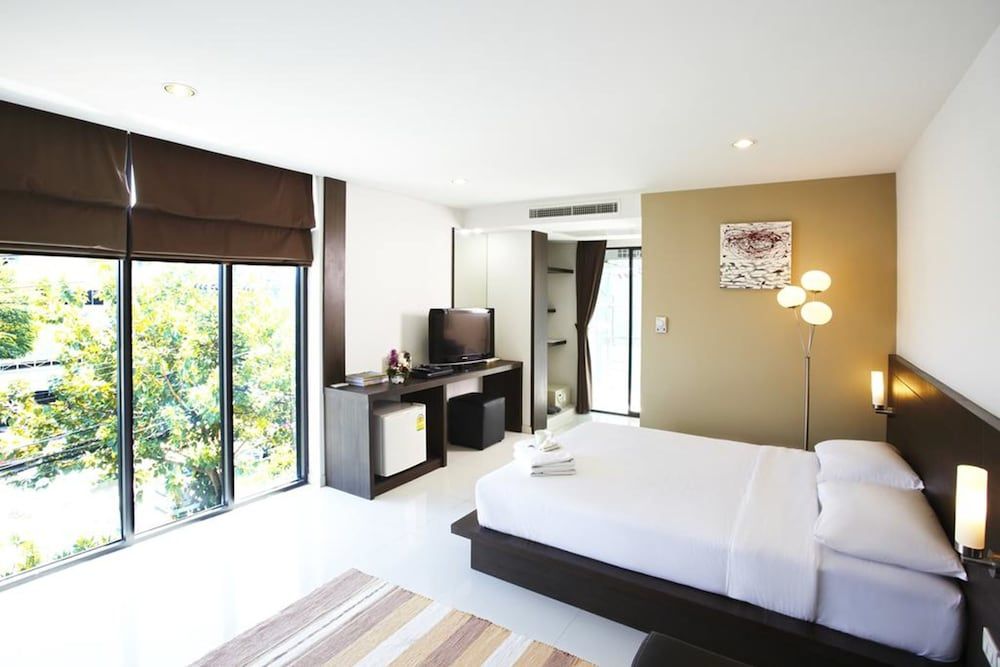 Diamond Residence Ratchada Hotel Deluxe Room 3