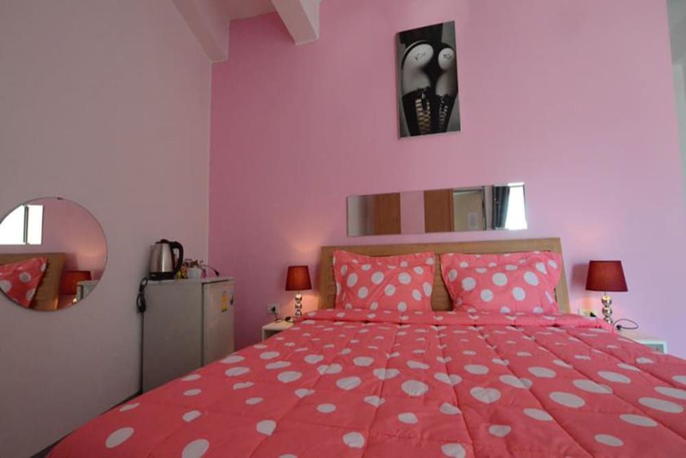 Bua Khao Paradise Superior Room 8