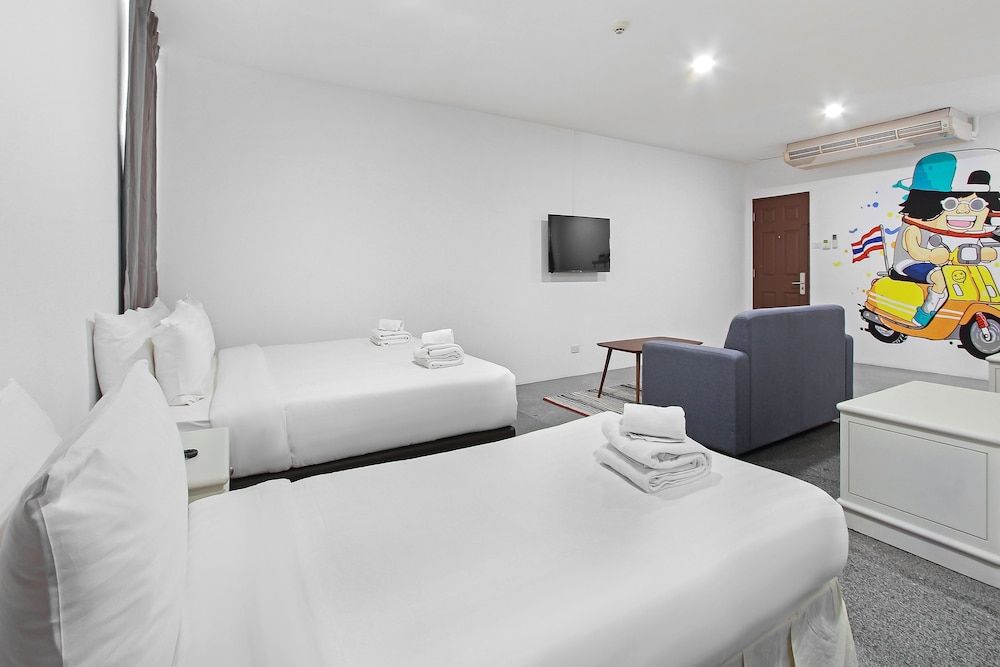Pula Silom Premier Room for 3 Persons 3