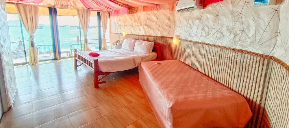 Paree Hut Resort Koh Sichang Deluxe Ocean View Cottage 5