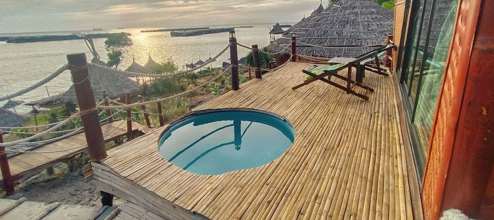 Paree Hut Resort Koh Sichang Deluxe Ocean View Cottage 15