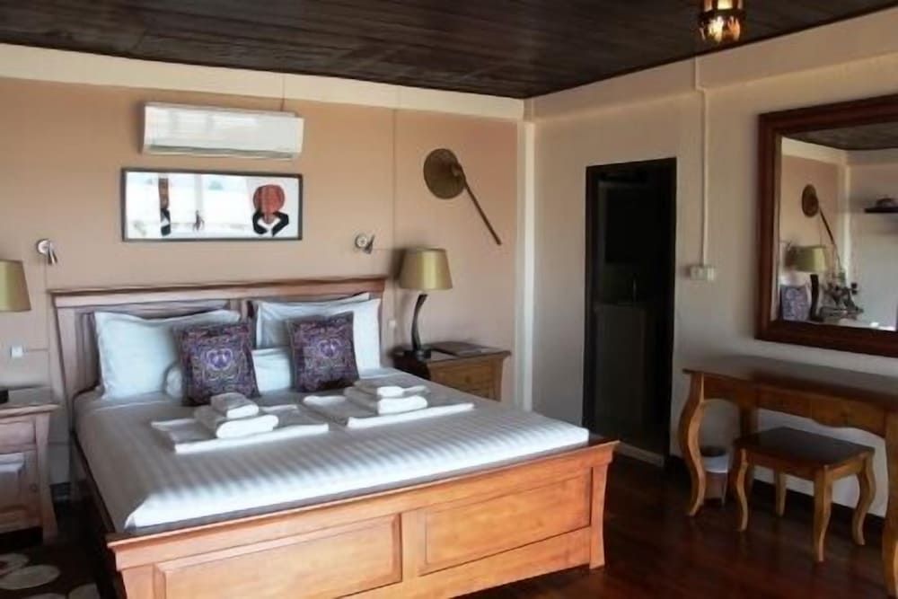 undefined Amber Sands Beach Resort 8