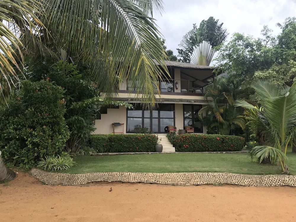 undefined Amber Sands Beach Resort 5