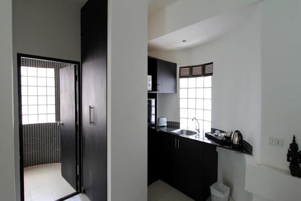 East Suites Master Suite 5