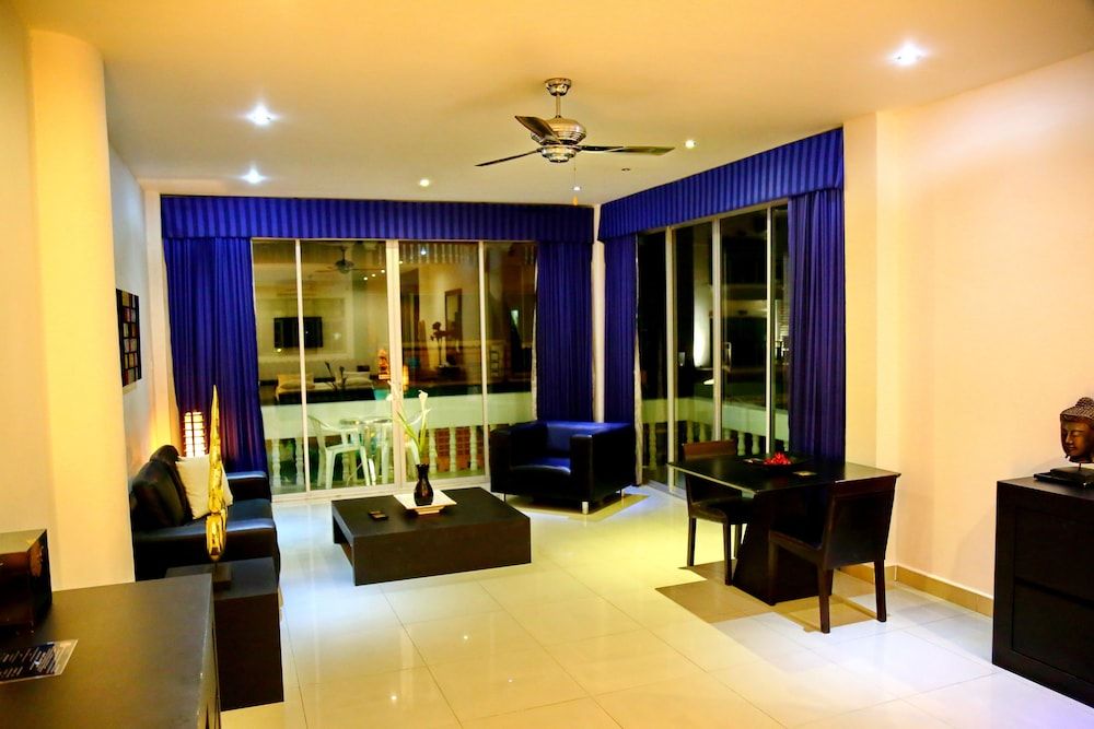 East Suites Master Suite 10