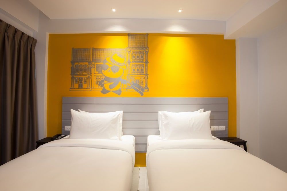 Recenta Style Phuket Town Standard Room, Non Smoking 6