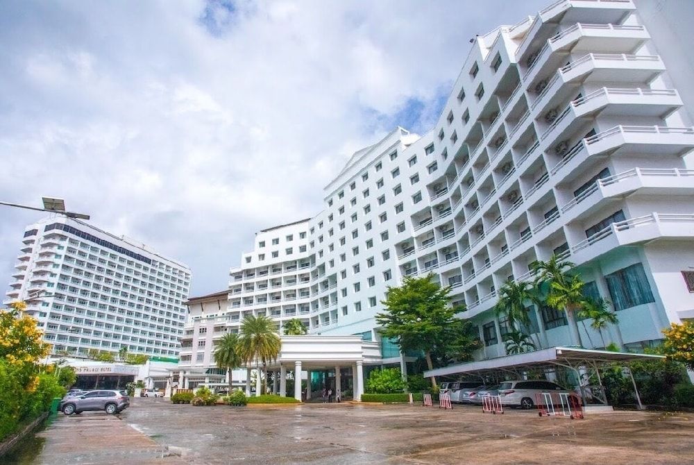 undefined Royal Palace Hotel Pattaya 2