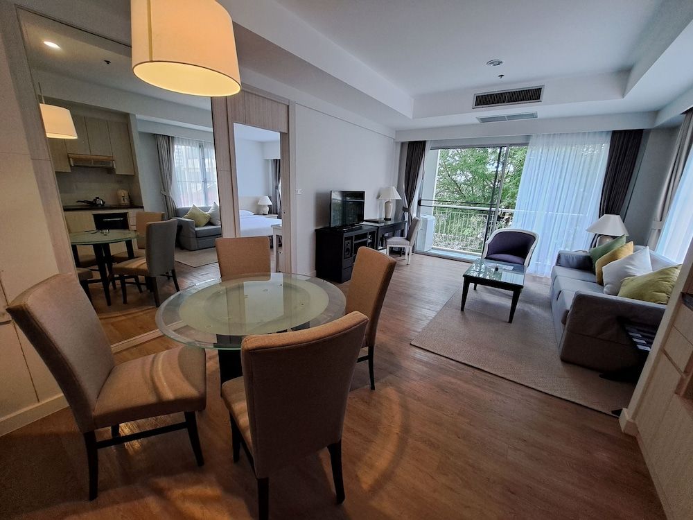 Classic Kameo Hotel and Serviced Apartments, Sriracha 1 Bedroom Suite 6