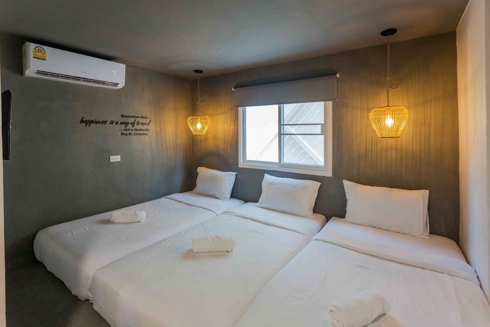 Sarnn Sukhumvit 28 Triple Room, Non Smoking