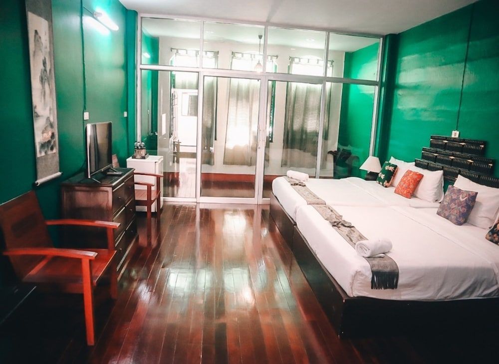 Thaweesuk Hotel Family Room 12