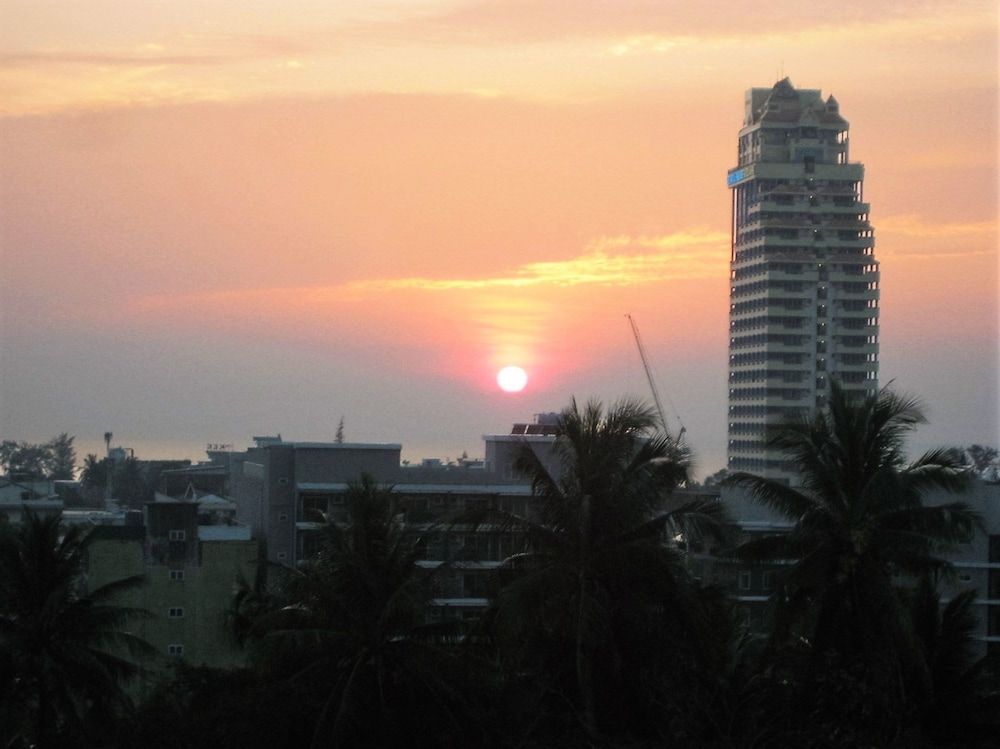 Kelly’s Residency Superior Room, Sea View 3