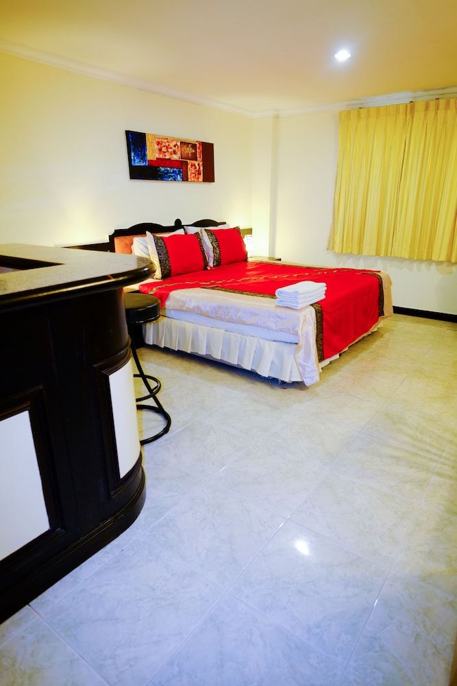 Adonis Guest House Deluxe Studio Double 17